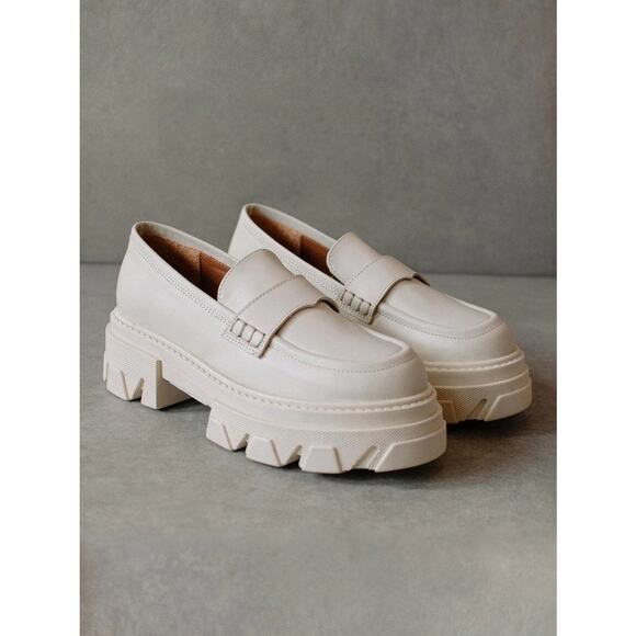 ALOHAS Shoes - [Alohas] Cream Trailblazer Chunky Heel Penny Loafers Genuine Leather Sz 10 EU 40